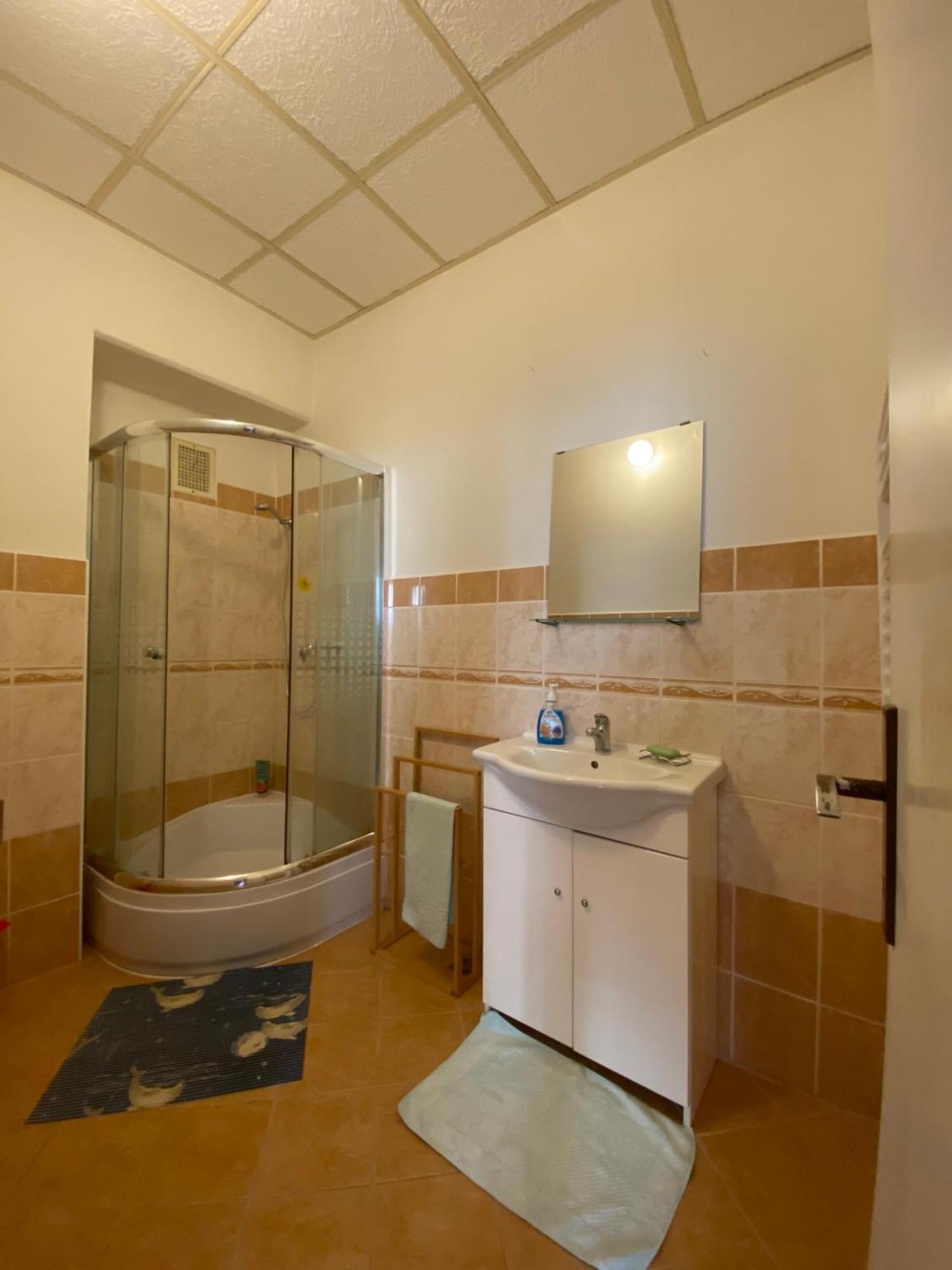 Apartman Na Bohdasine Červený Kostelec Eksteriør billede